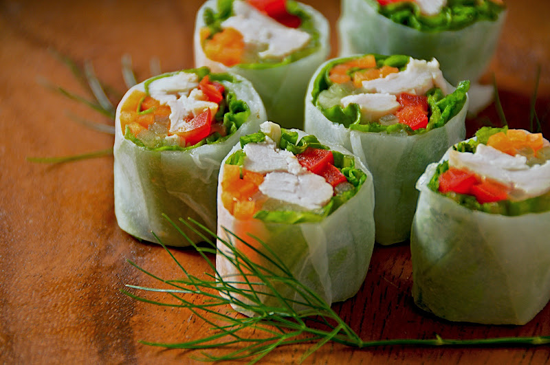How to Roll Fresh Spring Roll Rice Paper White On Rice Couple